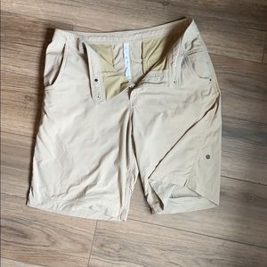Men’s lululemon khaki shorts